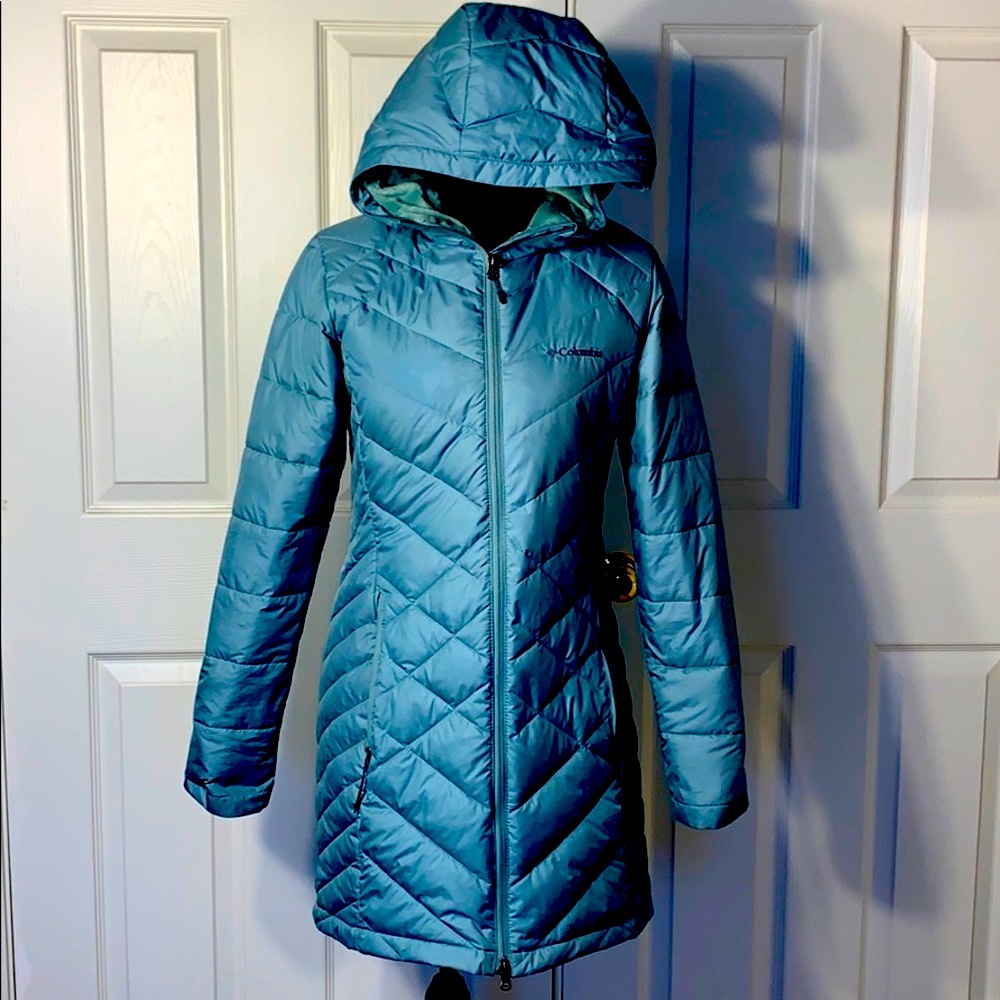 Columbia puffer coat Medium